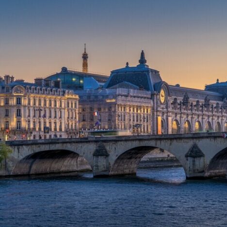 Budget Travel: Secrets to Affordable Stays Abroad!