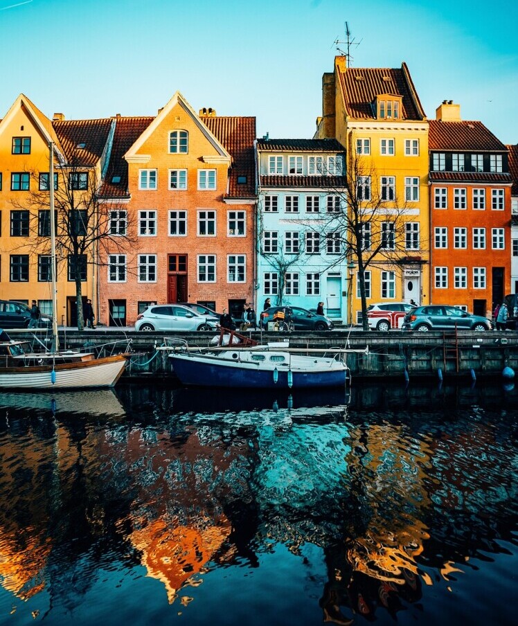 Paris colorfu houses