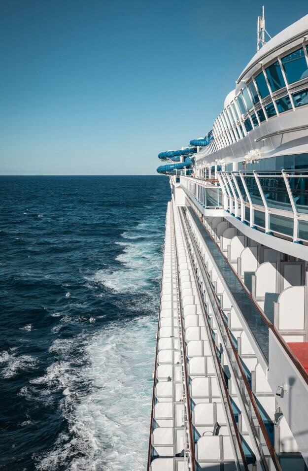 Cruise ship